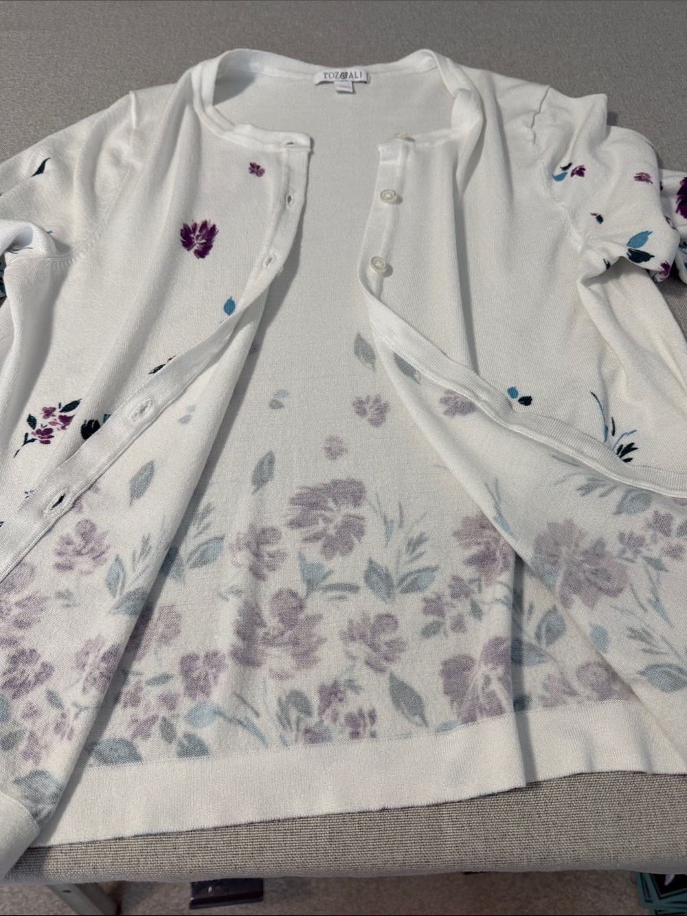 Roz & Ali White Cardigan with Purple Floral Print Size XL. - Picture 13 of 16